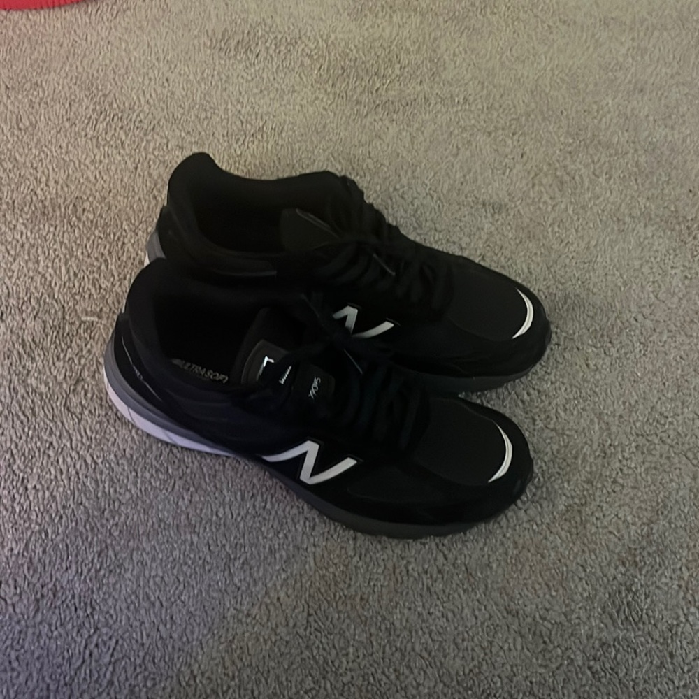 New balances 990v5